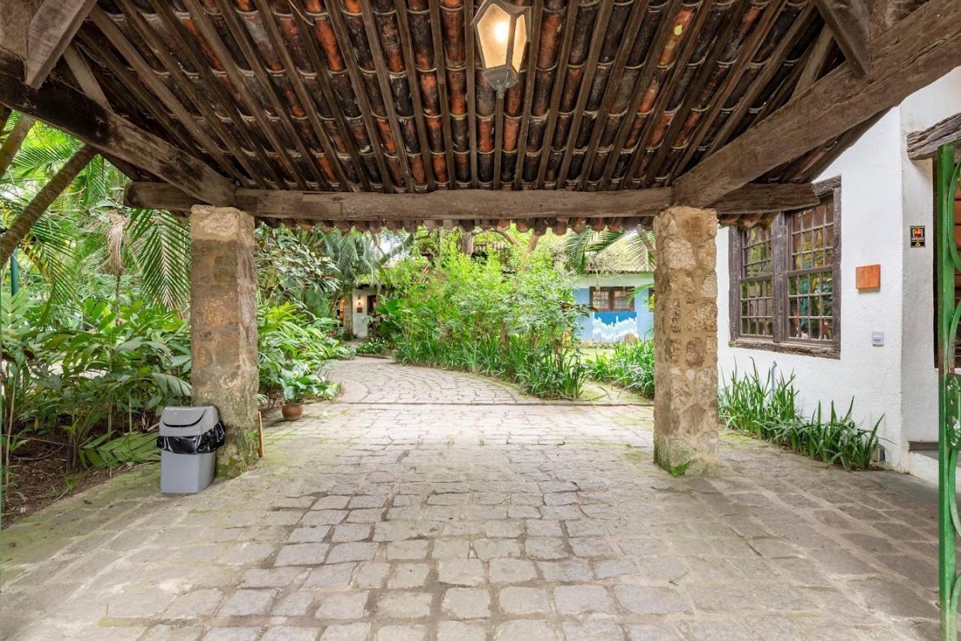 פאראטי Garden Hotel Boutique מראה חיצוני תמונה